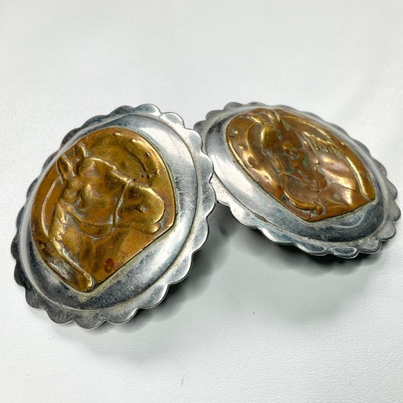 Antique Horse Bridle Rosettes Matching Pair Western Equestrian - Picture 2 of 6